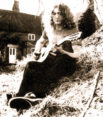 robert-plant-bron-yr-aur